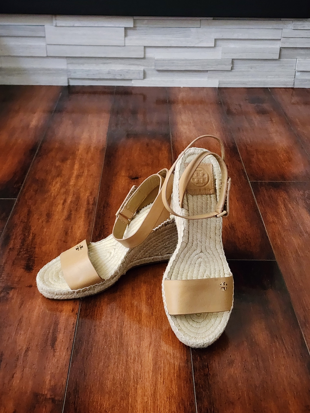 Tory Burch Tan Espadrille Wedge Sandals – Women’s Size 7